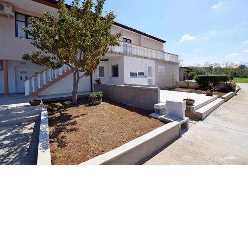 Apartment Maja