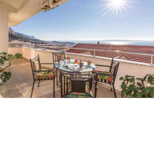 Apartment Makarska with Sea View 01