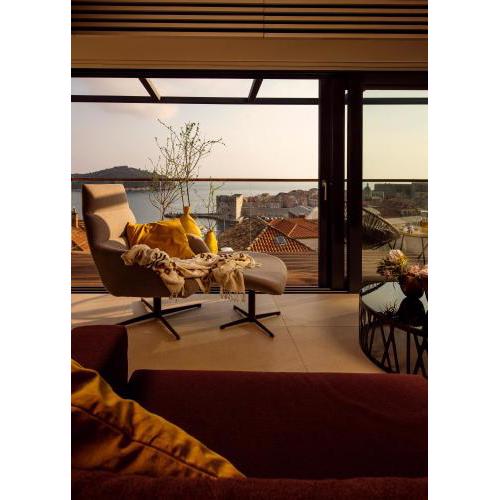 Apartment MaR - modern 2 bedroom loft with Old town view