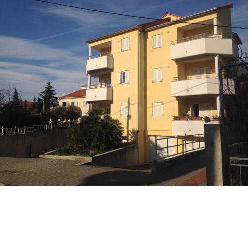 Apartment Mar
