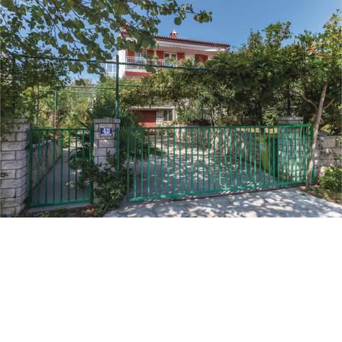 Apartment Marcilnica V