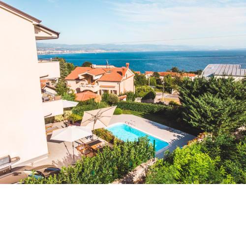 Apartment Mauro with panoramic sea view and pool Opatija