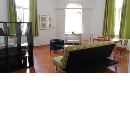 Apartment Max
