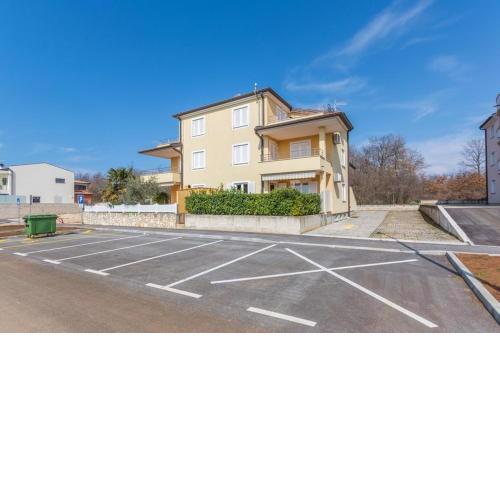 Apartment Mirjana in Karigador