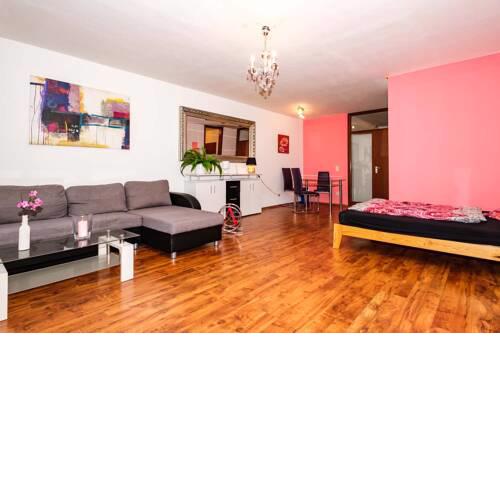 Apartment mit Küche, Terrasse und WLAN