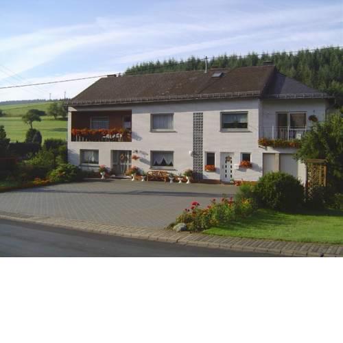 Beautiful Holiday Home in Eifel near Forest