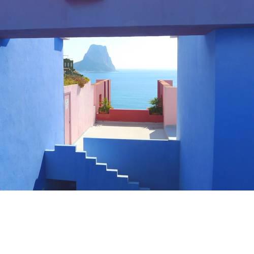 Apartment Muralla Roja-1