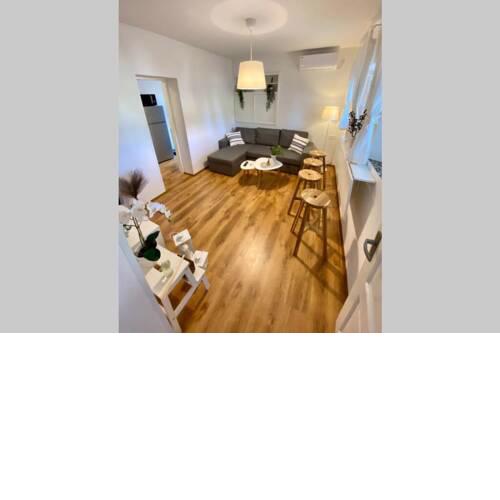 Apartment Near Old Town, FREE Parking & Huge Garden