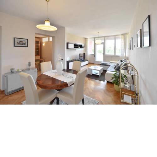 Apartment near sandy beach and center