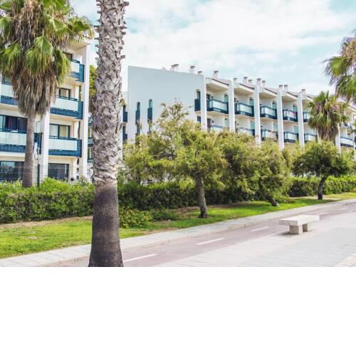 Apartment near the beach with air conditioning and sea view