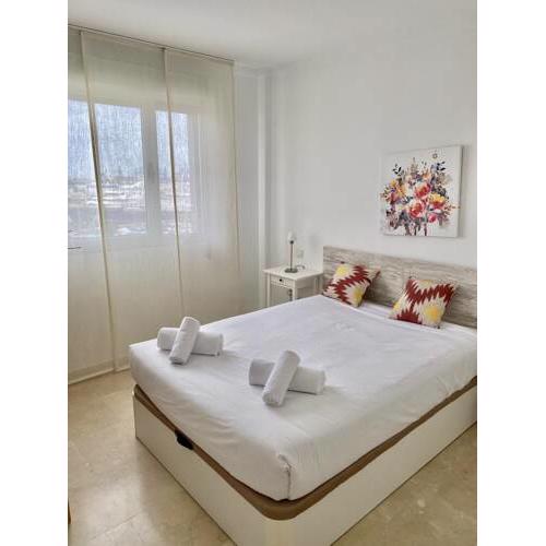 Apartment next to Las Canteras with FREE Parking