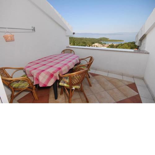Apartment Njivice 5458a