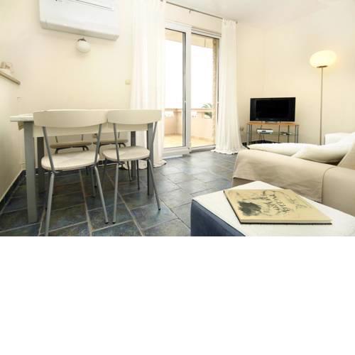 Apartment Novalja 9414a