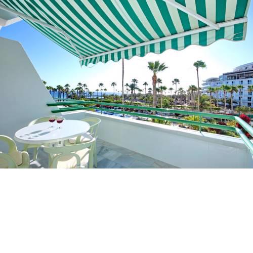 Apartment on the beachfront in El Duque