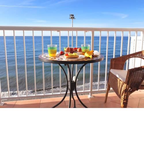 Apartment over torrecilla beach promenade