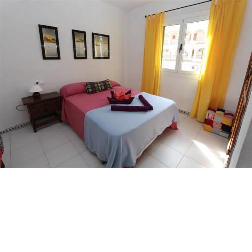 Apartment overlooking to the pool 2450