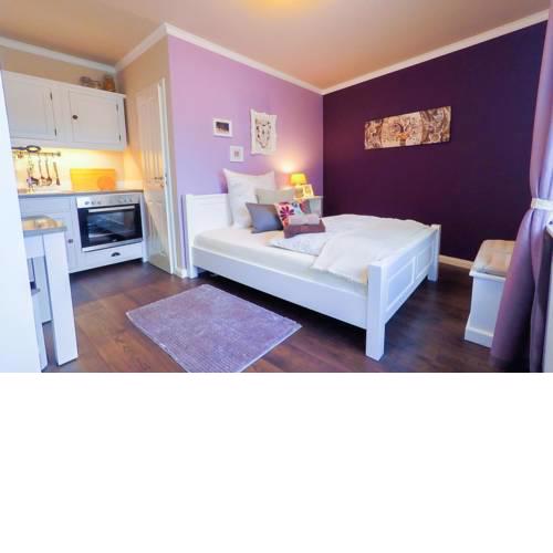 Apartment Purple bei Koeln Messe Bonn Phantasialand