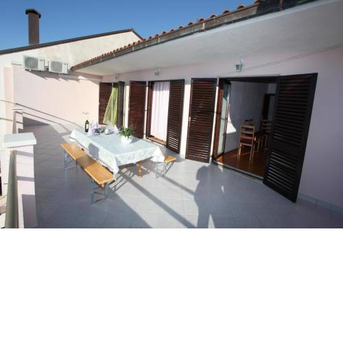 Apartment Ruze Makarska