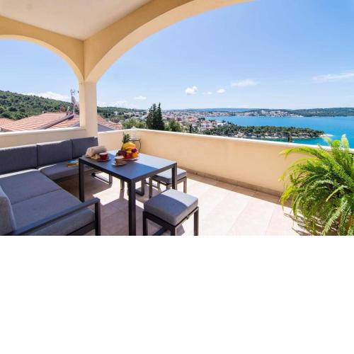 Apartment Tom - panoramic sea view