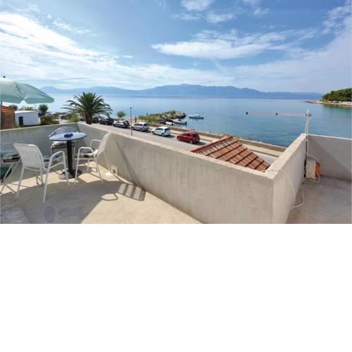 Apartment Ulica Sucuraj Cr