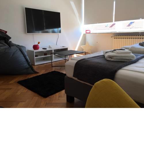 Apartment V22