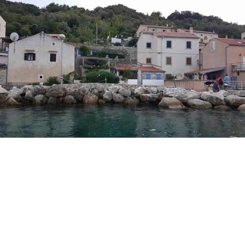 Apartment Valun 60