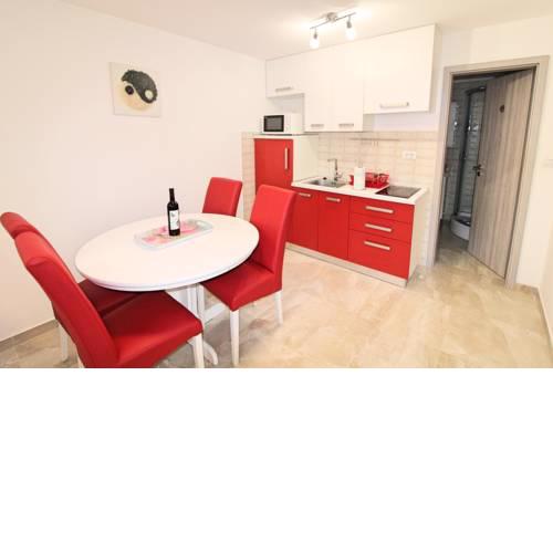 Apartment Velenik 1