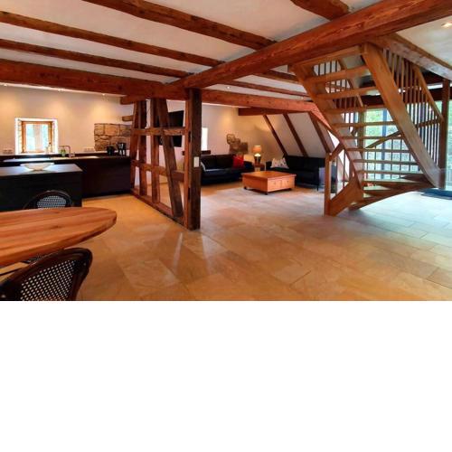 Apartment Vertex