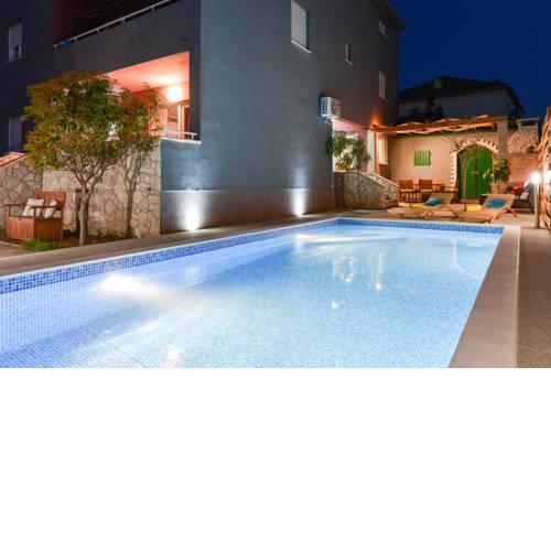 Apartment Villa Šima
