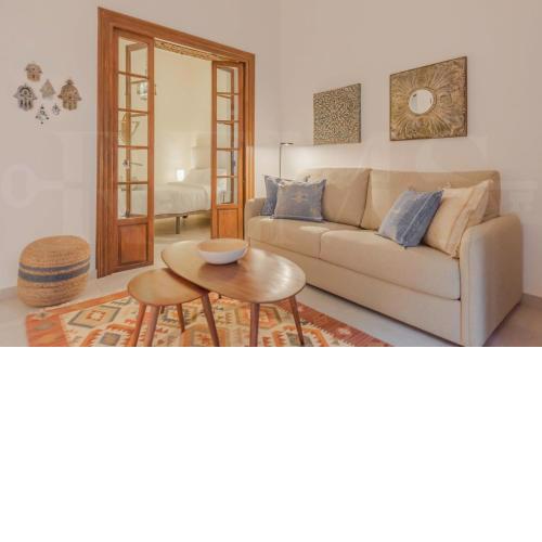 Apartment w/ balcony in the heart of Malaga