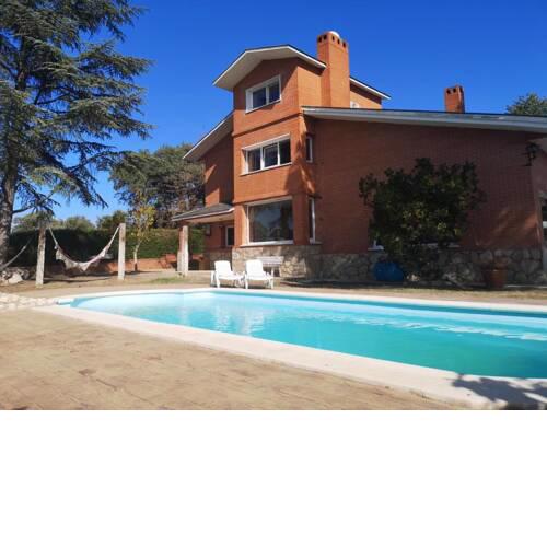 Apartment with 2 bedrooms in Villaviciosa de Odon with shared pool and enclosed garden