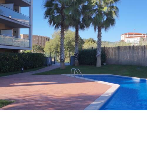Apartment with community pool and parking in tossa