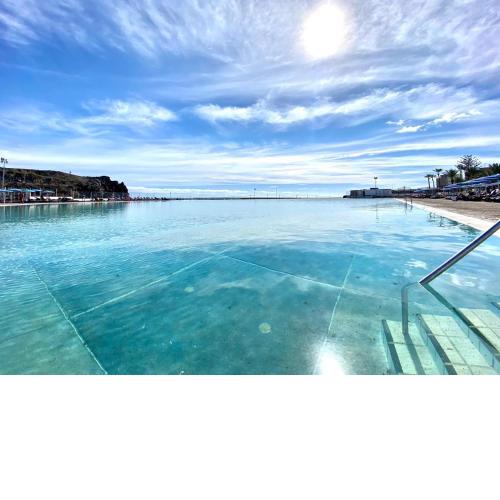 Apartment with garden view,cerca playa, con piscina y Wifi en Costa del Silencio