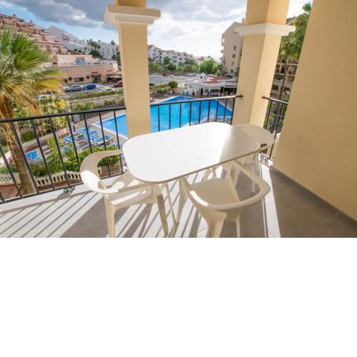 Apartment with Heated Pool in Los Cristianos