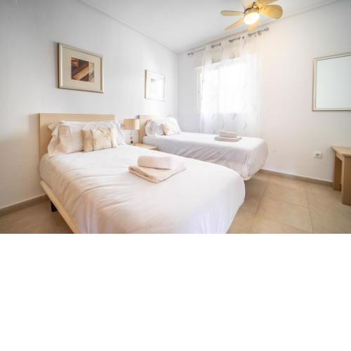 Apartment with Large Terrace - ER122LT