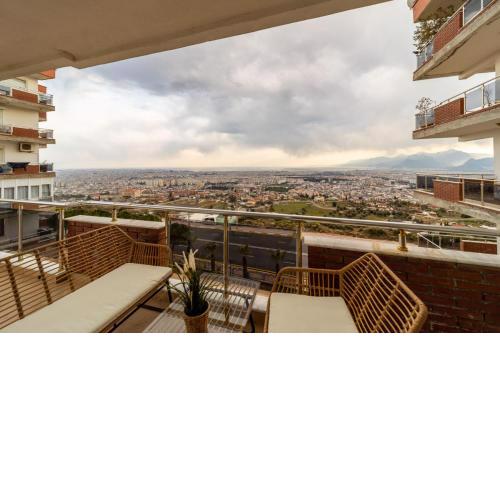 Apartment with Panoramic City View in Kepez