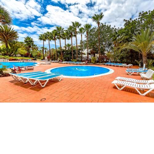Apartment with pool in the center of Playa de Las Americas