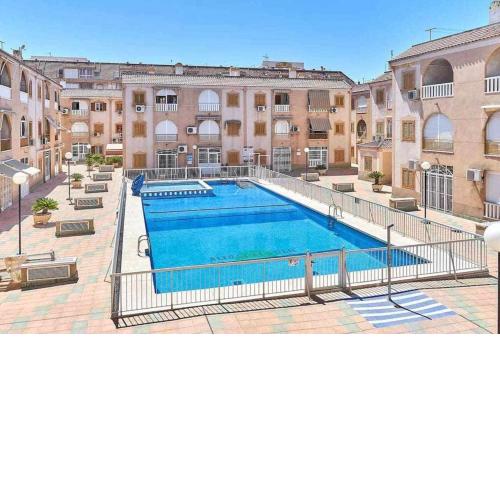 Apartment with pool view in Torrevieja