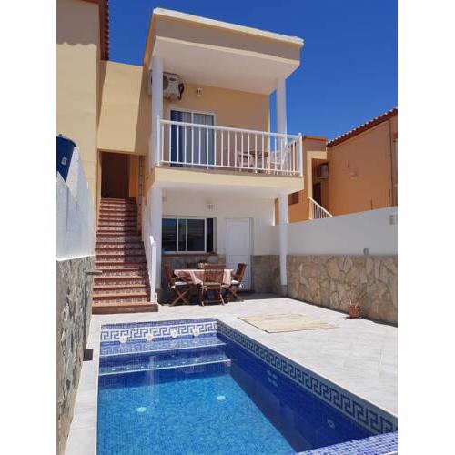Apartment With Private Pool And Close To The Beach