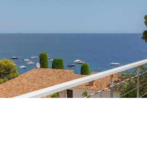 Apartment with sea views in cala salions