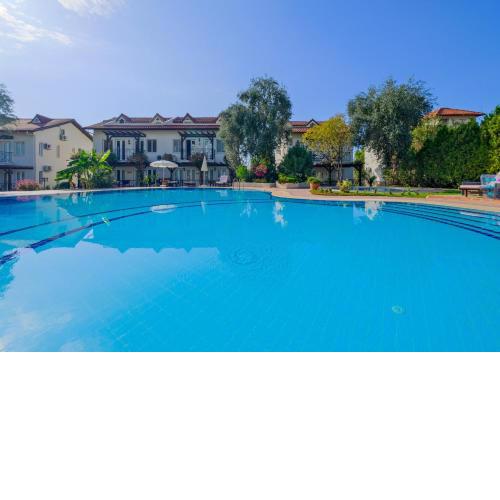 Apartment with Shared Pool for 6 People in Fethiye, Ölüdeniz - AWZ 226