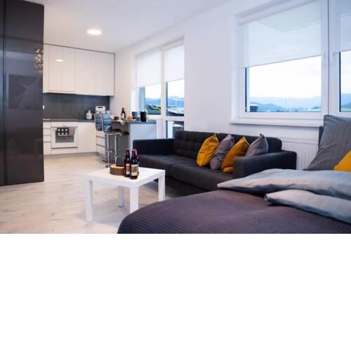 Apartment,private parking, balcony, smart check in