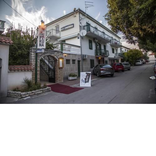 Apartments Alfirev