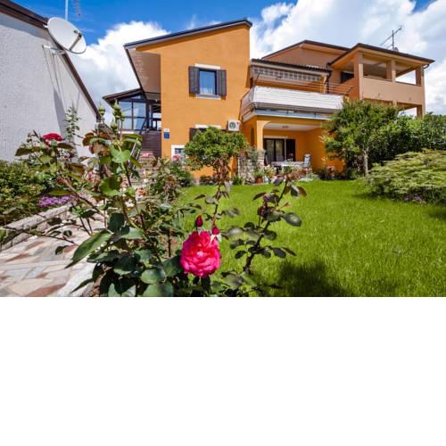 Apartments Ana