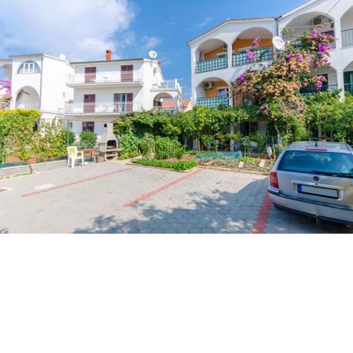 Apartments Ana