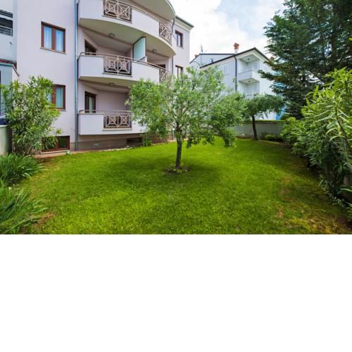 Apartments and Rooms Camaiore