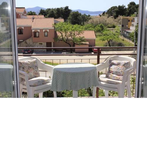 Apartments and rooms MD