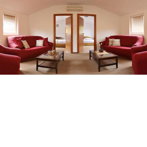 Apartments and Rooms Times Inn