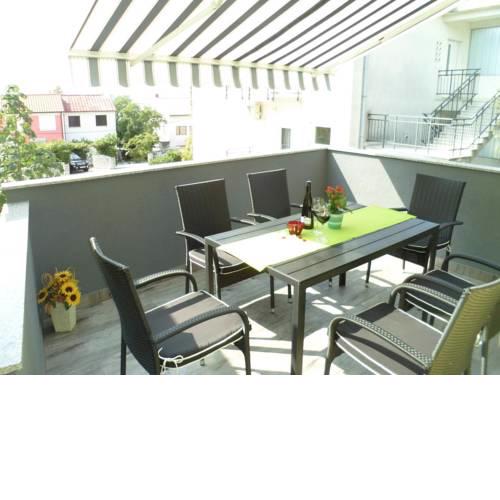 Apartments and rooms with parking space Crikvenica - 12305