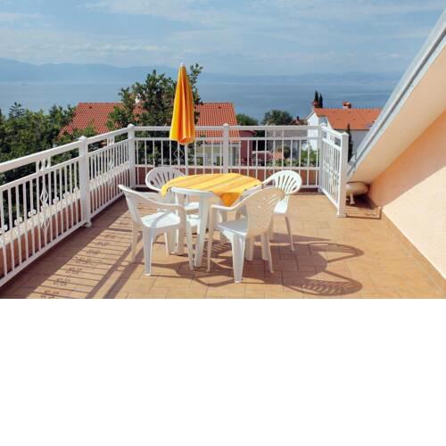 Apartments and rooms with parking space Njivice, Krk - 5398